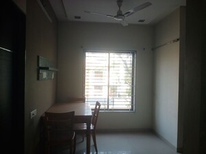 Room in 3 BHK Apartment at New Sama – for Rent