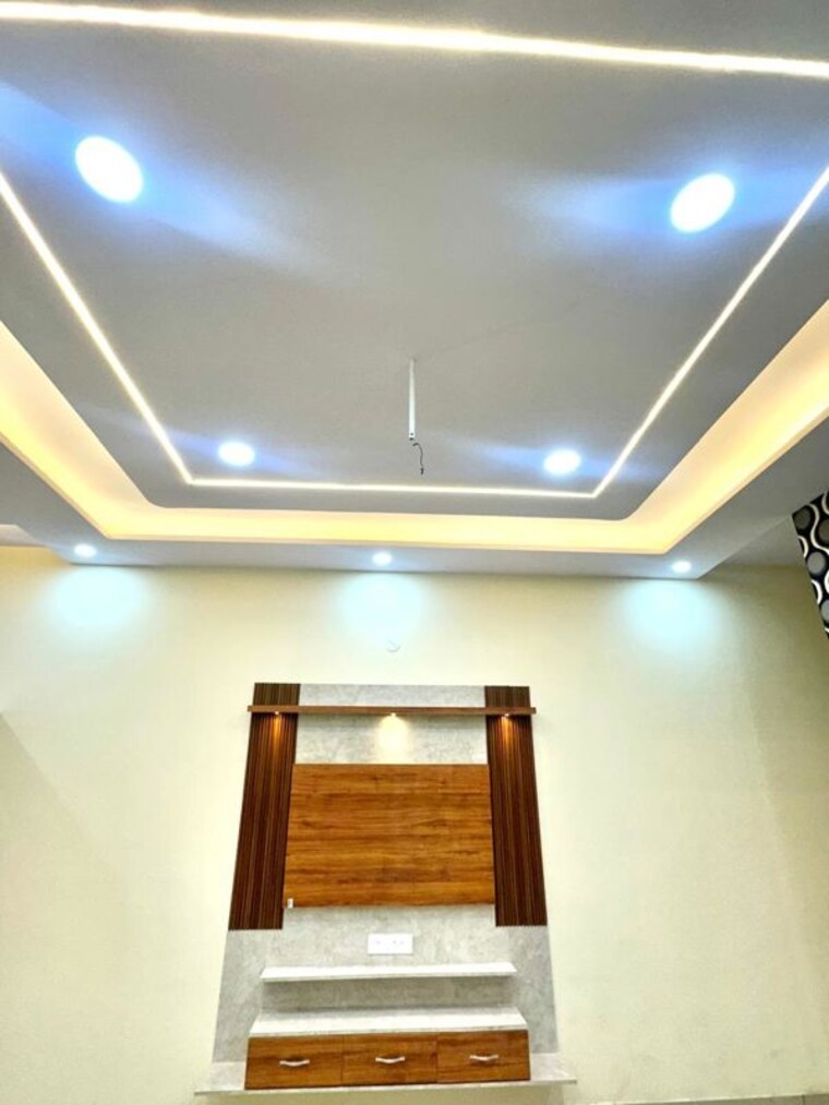 undefined, bhai randhir singh nagar 6 Bedroom 125 Sq.Yd. Independent House In Bhai Randhir Singh Nagar Ludhiana 10408196