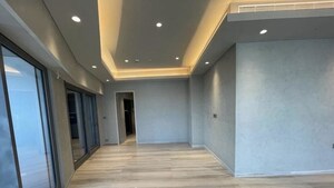 Room in 4 BHK Apartment at Lodha World View, Worli – for Rent