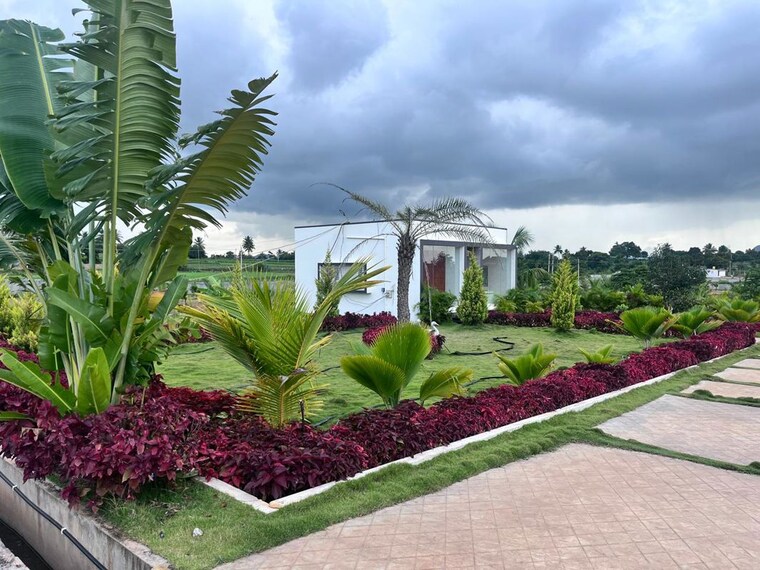 Garden, anish-calieda  1200 Sq.Ft. Plot In Thanisandra Main Road Bangalore 10408038