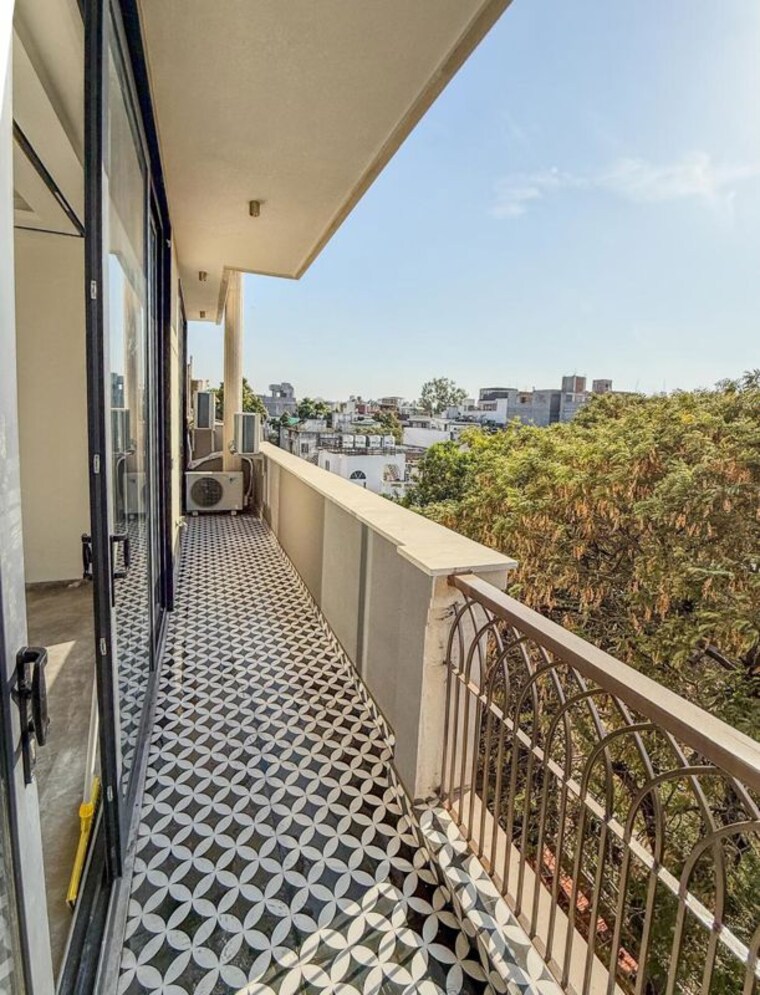 Balcony, greater kailash ii 4 Bedroom 3000 Sq.Ft. Apartment In Greater Kailash ii Delhi 10408250