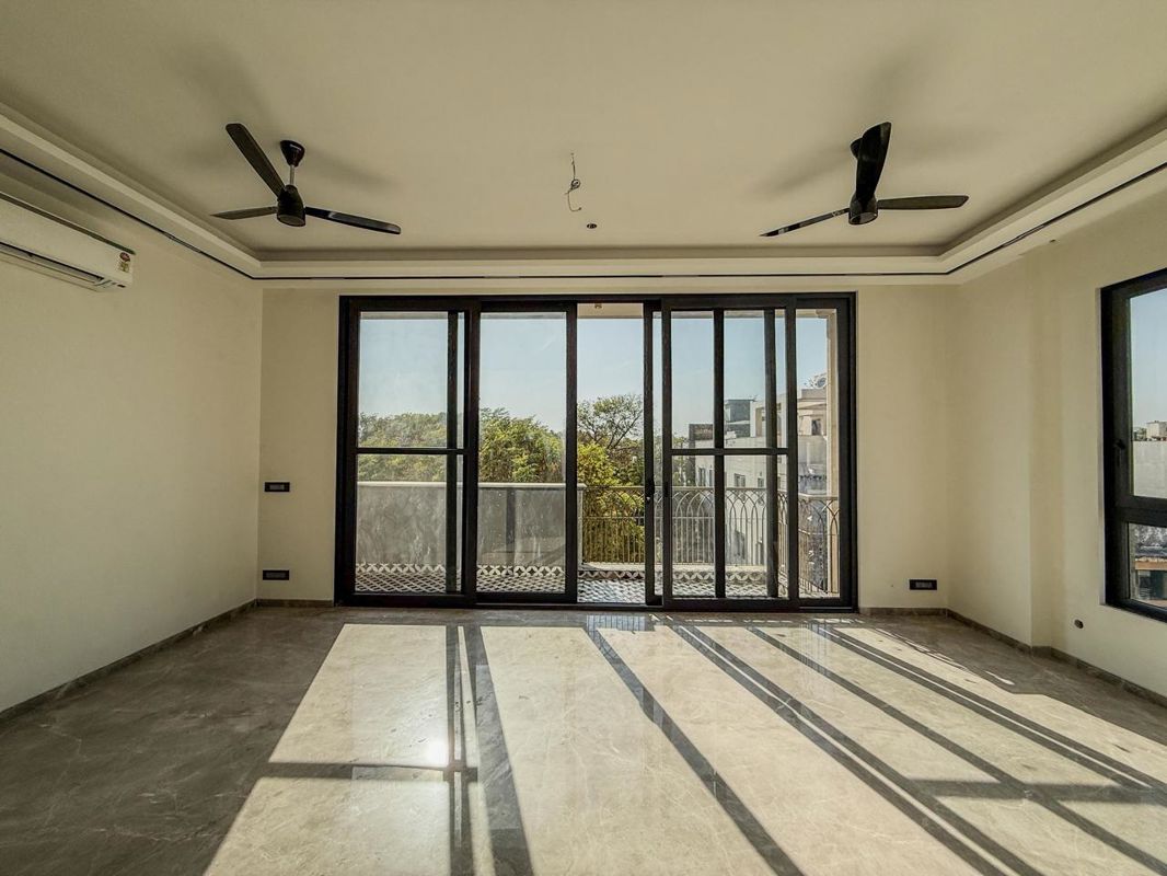 4 BHK + Pooja Room,Servant Room,Study Room,Extra Room Apartment For Rent in Greater Kailash II