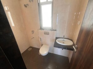 Bathroom in 1.5 BHK Apartment at Sheth Avante, Kanjurmarg West – for Rent