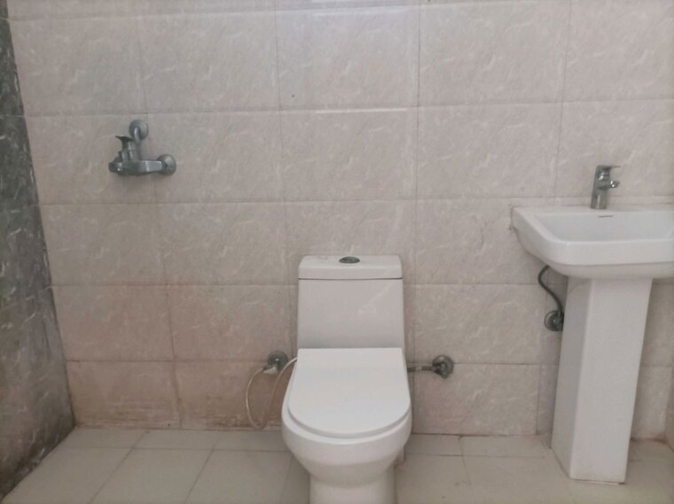 Bathroom, ace-city 2 Bedroom 1090 Sq.Ft. Apartment In Sector 1 Greater Noida Greater Noida 10408256