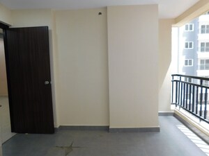 Room in 2 BHK Apartment at Praneeth Pranav Solitaire, Bachupally – for Rent