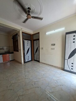 1 BHK Builder Floor For Rent in Chattarpur