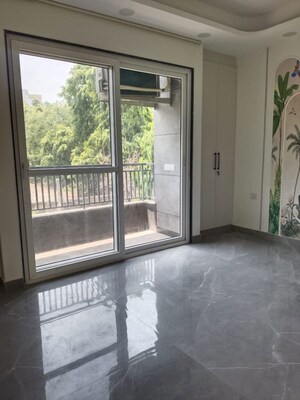 Room in 2 BHK Builder Floor at Malviya Nagar – for Rent