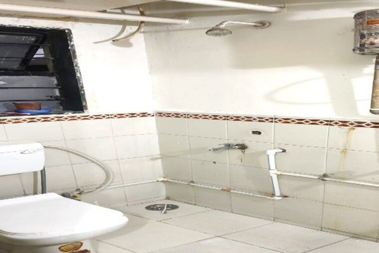 Bathroom, kharadi 1 Bedroom 720 Sq.Ft. Apartment In Kharadi Pune 10408288