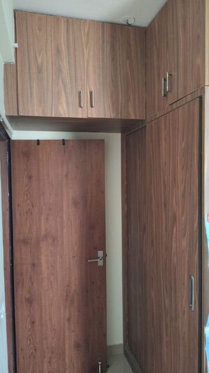  2 BHK Apartment at Suncity Avenue 76, Sector 76 – for Rent