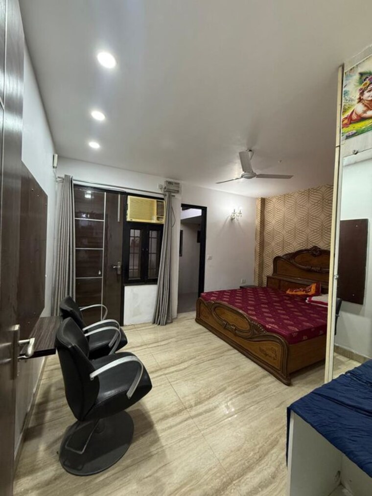 Living Room, kalkaji 2 Bedroom 900 Sq.Ft. Builder Floor In Kalkaji Delhi 10408324