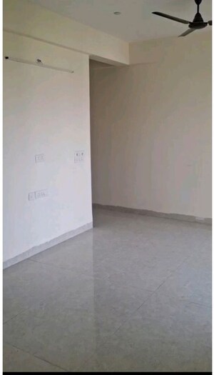 3 BHK Apartment For Rent in Hi Castle, Beta Ii Greater Noida