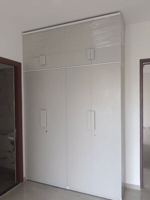 Furnished Amenities in 2 BHK Apartment at Mahindra Alcove, Chandivali – for Rent