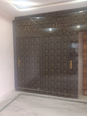 Room in 3 BHK Apartment at Lakdi Ka Pul – for Rent