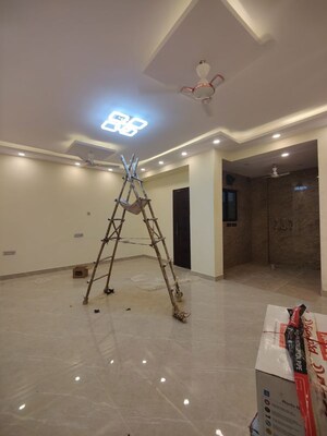 Room in 2 BHK Builder Floor at Greater Kailash I – for Rent