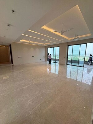Room in 4 BHK Apartment at ABA Cleo Gold, Sector 121 – for Rent
