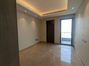 Room in 4 BHK Apartment at ABA Cleo Gold, Sector 121 – for Rent