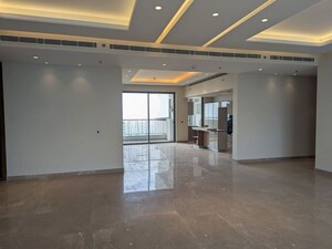 Room in 4 BHK Apartment at ABA Cleo Gold, Sector 121 – for Rent