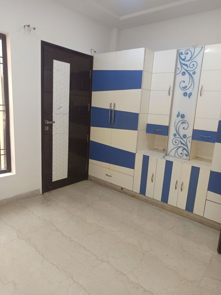 Room, a-p-wonders 4 Bedroom 2600 Sq.Ft. Apartment In Rohini Delhi 10408396