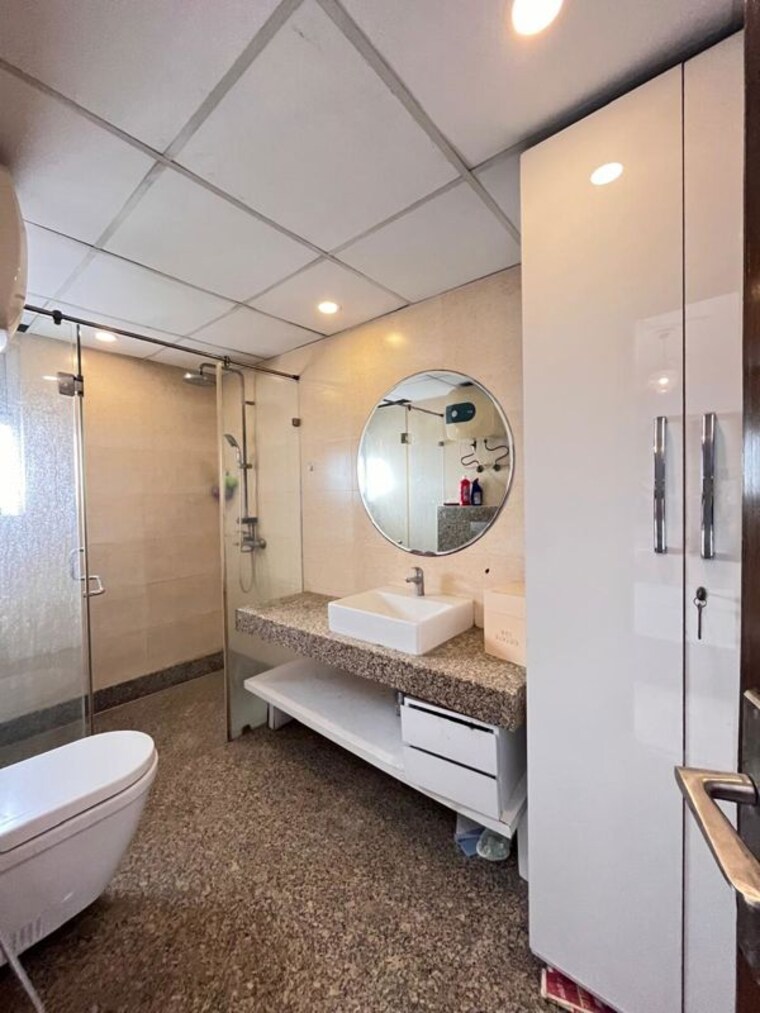Bathroom, aba-cleo-county 3.5 Bedroom 2070 Sq.Ft. Apartment In Sector 121 Noida 10408411