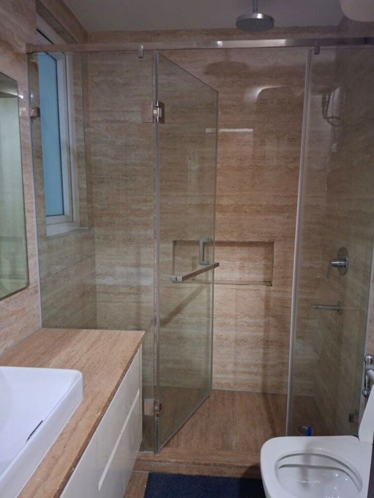 Bathroom, green park 4 Bedroom 3600 Sq.Ft. Builder Floor In Green Park Delhi 10408419