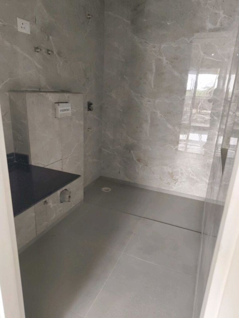 Bathroom, arihant-abode 3 Bedroom 1160 Sq.Ft. Apartment In Sector 10 Greater Noida Greater Noida 10408417