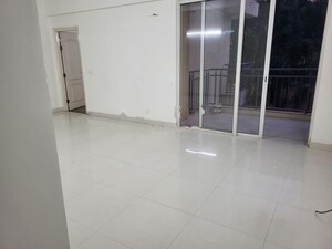 Room in 2 BHK Apartment at Godrej Tranquil, Kandivali East – for Rent