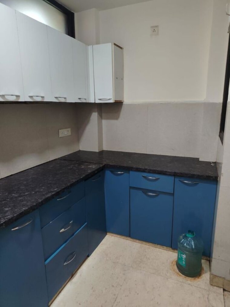 Kitchen, gautam nagar 3 Bedroom 1500 Sq.Ft. Builder Floor In Gautam Nagar Delhi 10408440