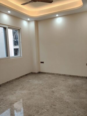 Room in 3 BHK Builder Floor at Kalkaji – for Rent