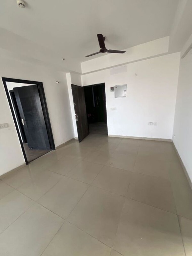 Room, ajnara-homes 2.5 Bedroom 1085 Sq.Ft. Apartment In Sector 16b Greater Noida Greater Noida 10408455