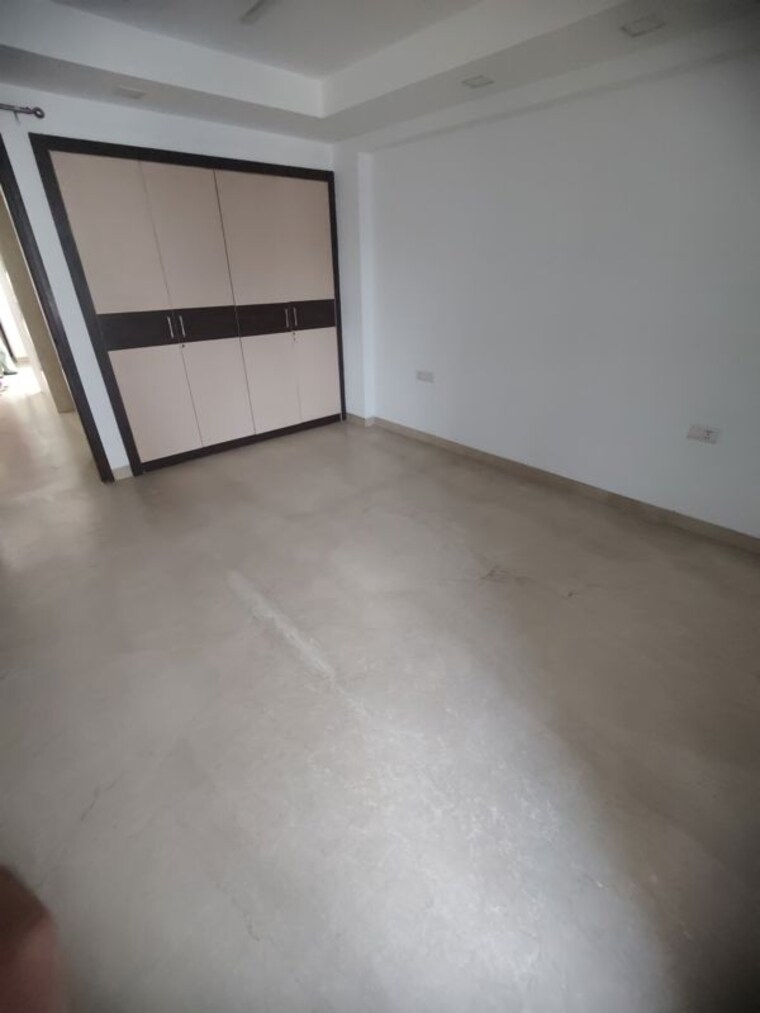 Room, greater kailash i 3 Bedroom 2000 Sq.Ft. Builder Floor In Greater Kailash I Delhi 10408459