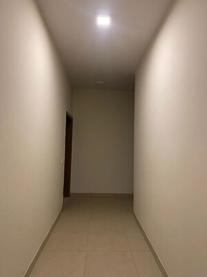 Room in 3.5 BHK Apartment at Ireo The Corridors, Sector 67a – for Rent
