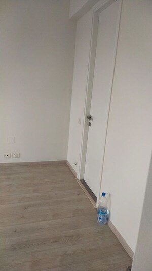 Building Lobby in 2.5 BHK Apartment at Ireo Skyon, Sector 60 – for Rent