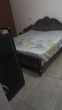 1 RkIndependent House For Rent in Sector 72