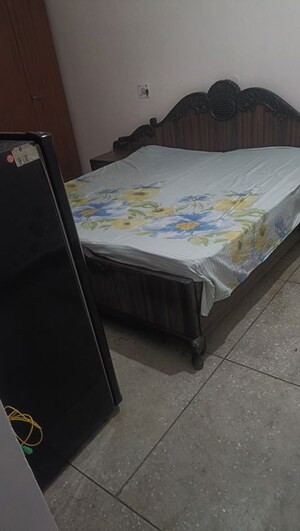 1 RK Independent House For Rent in Sector 72
