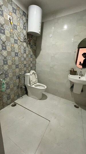 Bathroom in 1 RK Independent House at RWA Apartments Sector 30, Sector 30 – for Rent