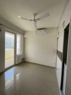 3 BHK + Study Room Apartment For Rent in Emaar Emerald Floors Premier