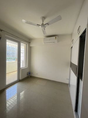 3 BHK Apartment For Rent in Emaar Emerald Floors Premier, Sector 65