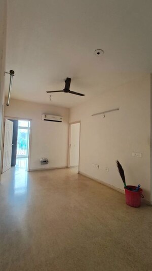 Room in 3 BHK Apartment at Emaar MGF Emerald Hills, Sector 65 – for Rent