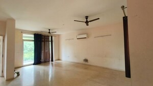 Room in 3 BHK Apartment at Emaar MGF Emerald Hills, Sector 65 – for Rent