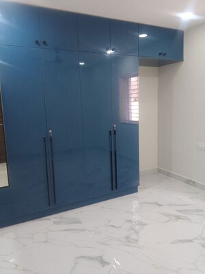 Room in 2 BHK Apartment at Manikonda – for Rent