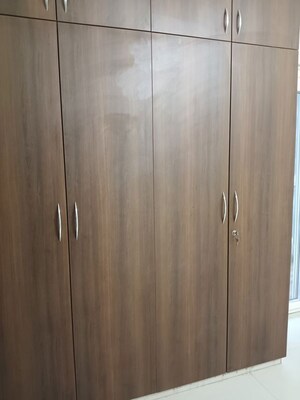 Furnished Amenities in 2 BHK Apartment at Manikonda – for Rent