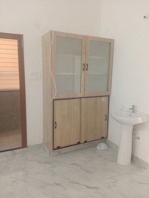 Room in 3 BHK Apartment at Manikonda – for Rent