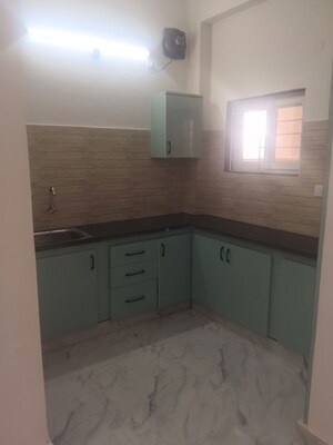 Room in 3 BHK Apartment at Manikonda – for Rent