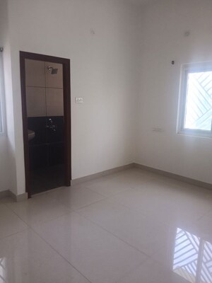 Room in 3 BHK Apartment at Manikonda – for Rent
