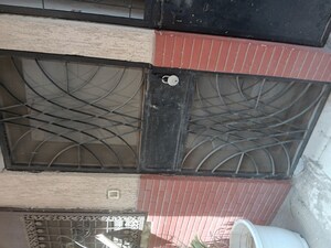 Bathroom in 1 BHK Builder Floor at Lajpat Nagar ii – for Rent