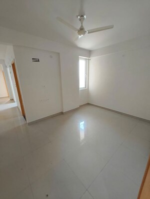 Room in 3 BHK Apartment at Anukampa Sky Lounges, Mansarovar – for Sale