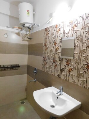 Team Area in 2 BHK Builder Floor at Kondapur – for Rent