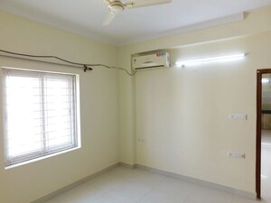Room in 2 BHK Builder Floor at Kondapur – for Rent