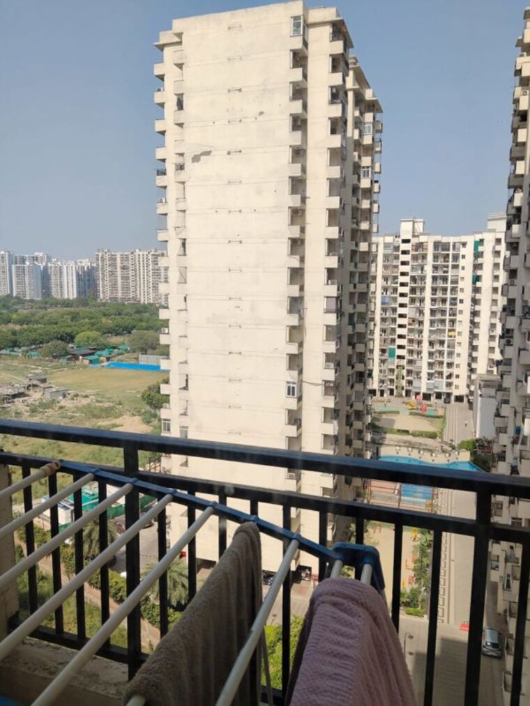 Exterior View, sethi-max-royal 2 Bedroom 900 Sq.Ft. Apartment In Sector 76 Noida 10408561