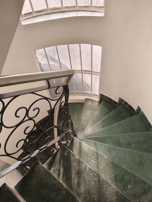 Staircase in 6+ BHK Villa at Eldeco Mansionz, Sector 48 – for Sale